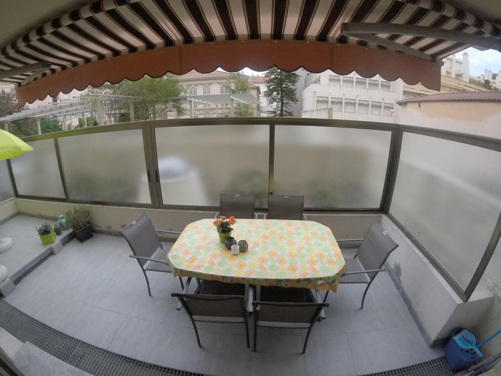 Appartement Regency Мантон Екстер'єр фото